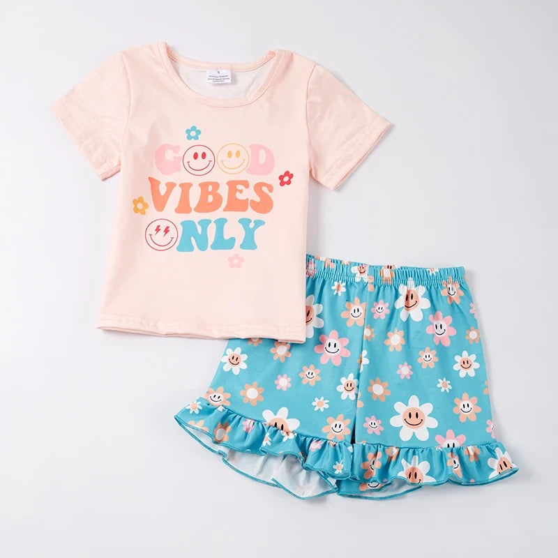 Good Vibes Smiley Shorts Set