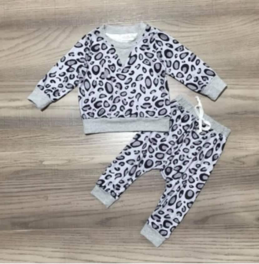 Grey Comfy Baby Cheetah Set